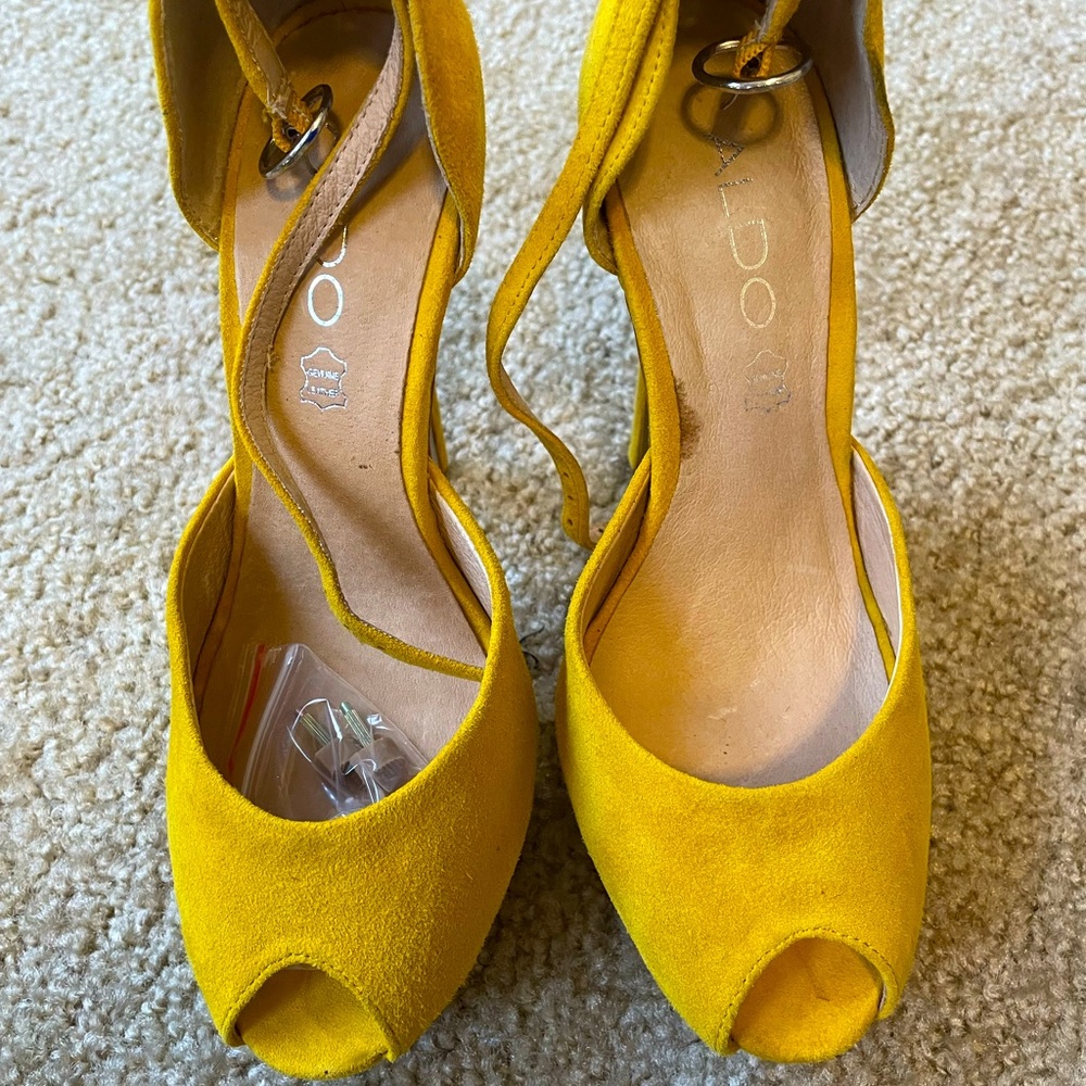 SOLD Aldo